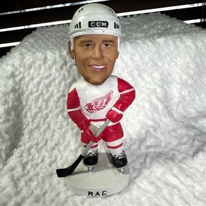 NHL Darren McCarty Detroit Red Wings Grind Line Bobblehead Hockey Figurine
